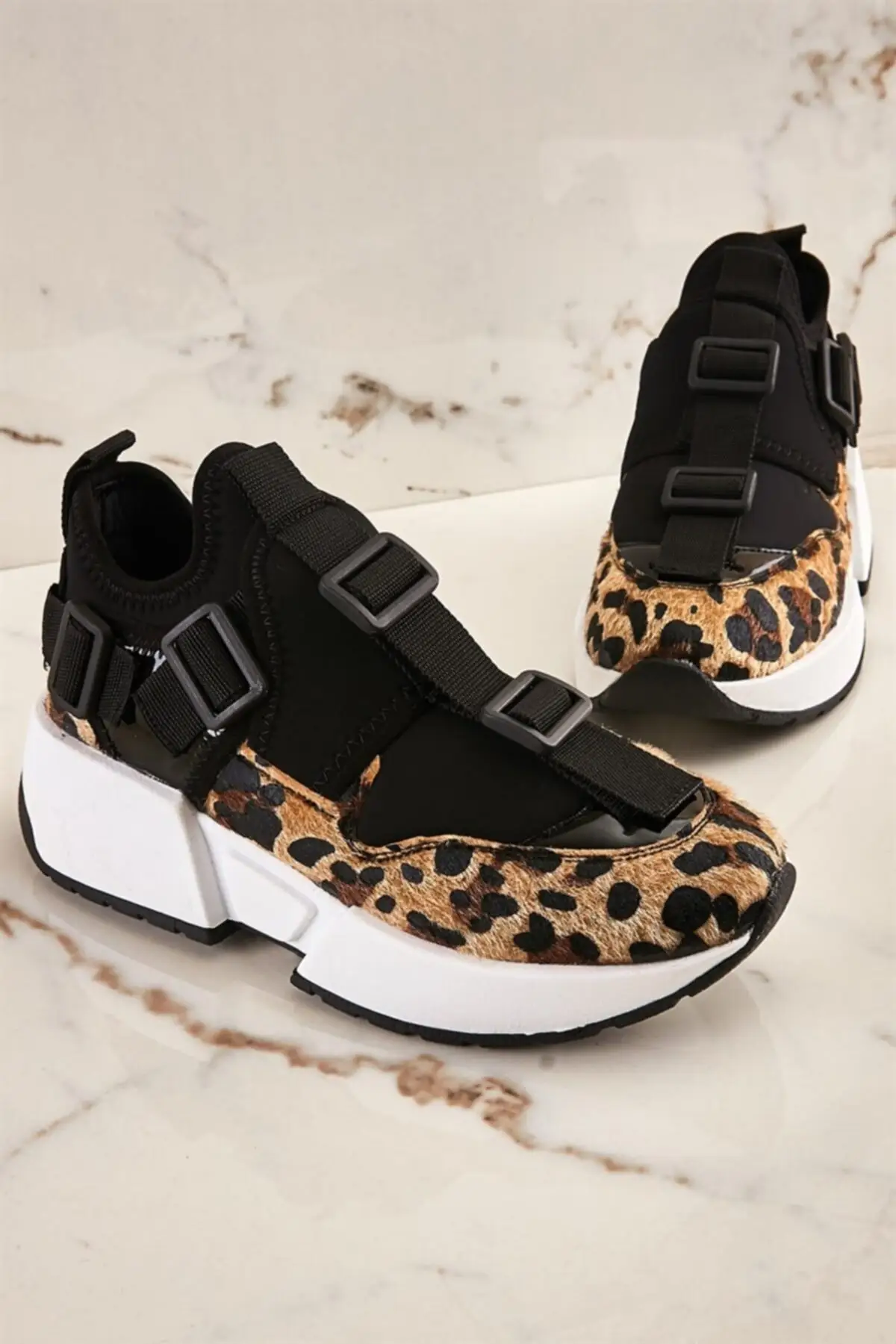 

Women's Sneakers Casual Fashion Comfortable Platform Female Vulcanized Shoes High-Top Sneakers