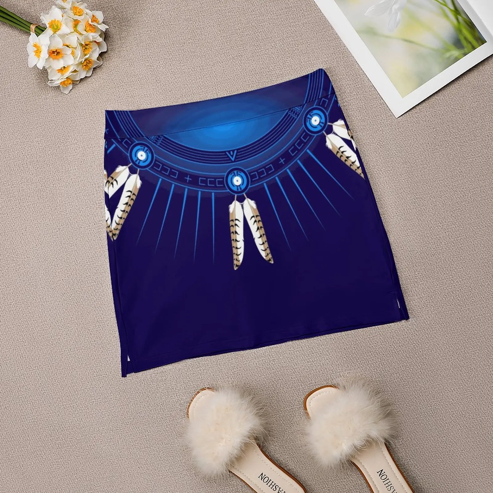 Женская юбка в стиле слизи Хорс модная короткая с перьями цвет голубой |