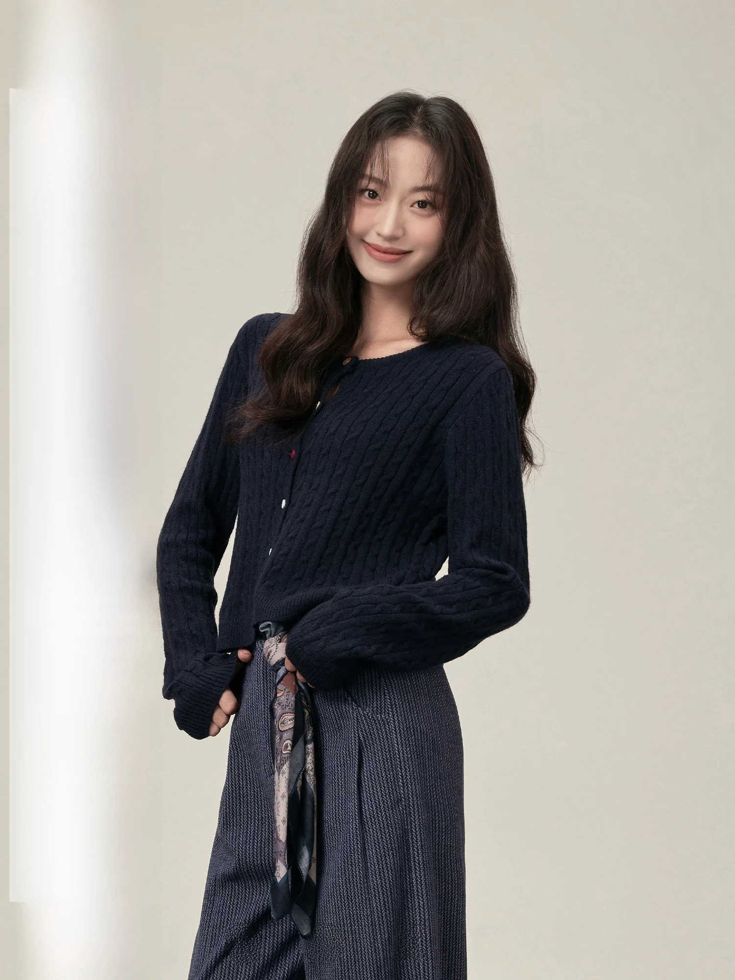 Маленький темно-синий шерстяной свитер Rising женский осенне-зимний свободный