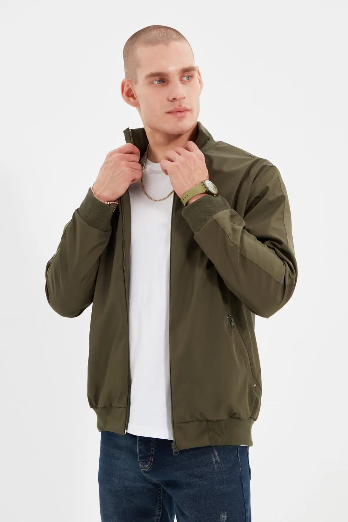 

Trendyol Male Right Collar Low Shouldered Coats TMNAW22MO0176