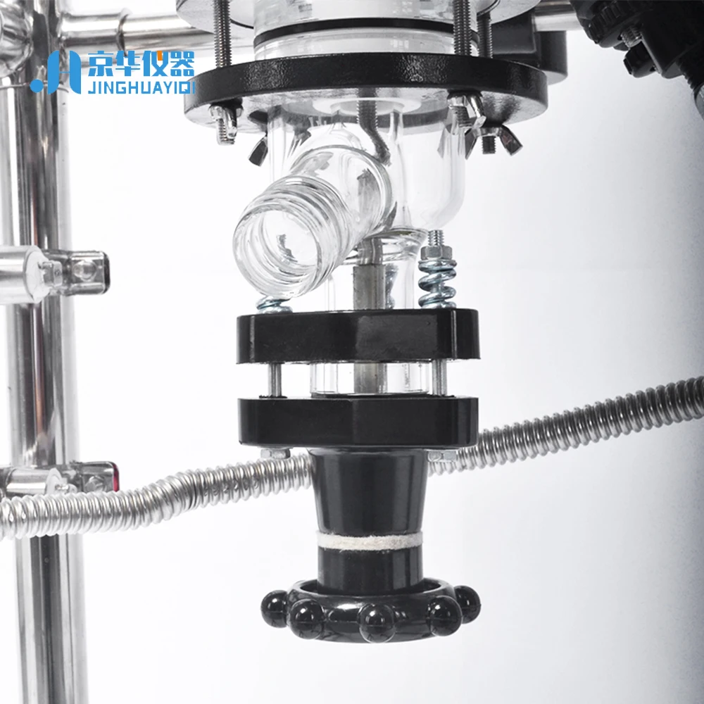 Цилиндрический стеклянный реактор с оболочкой 50 л