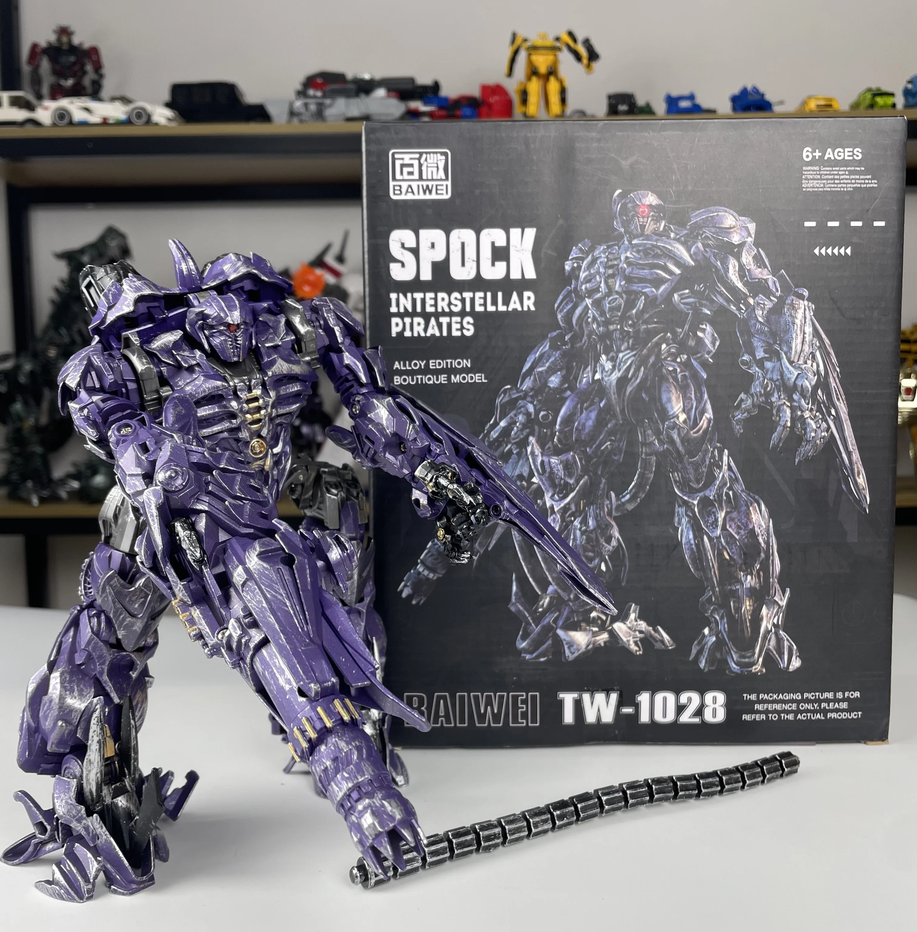 Фигурка BAIWEI Transformation TW1028B 20CM Shockwave KO SS56 Movie