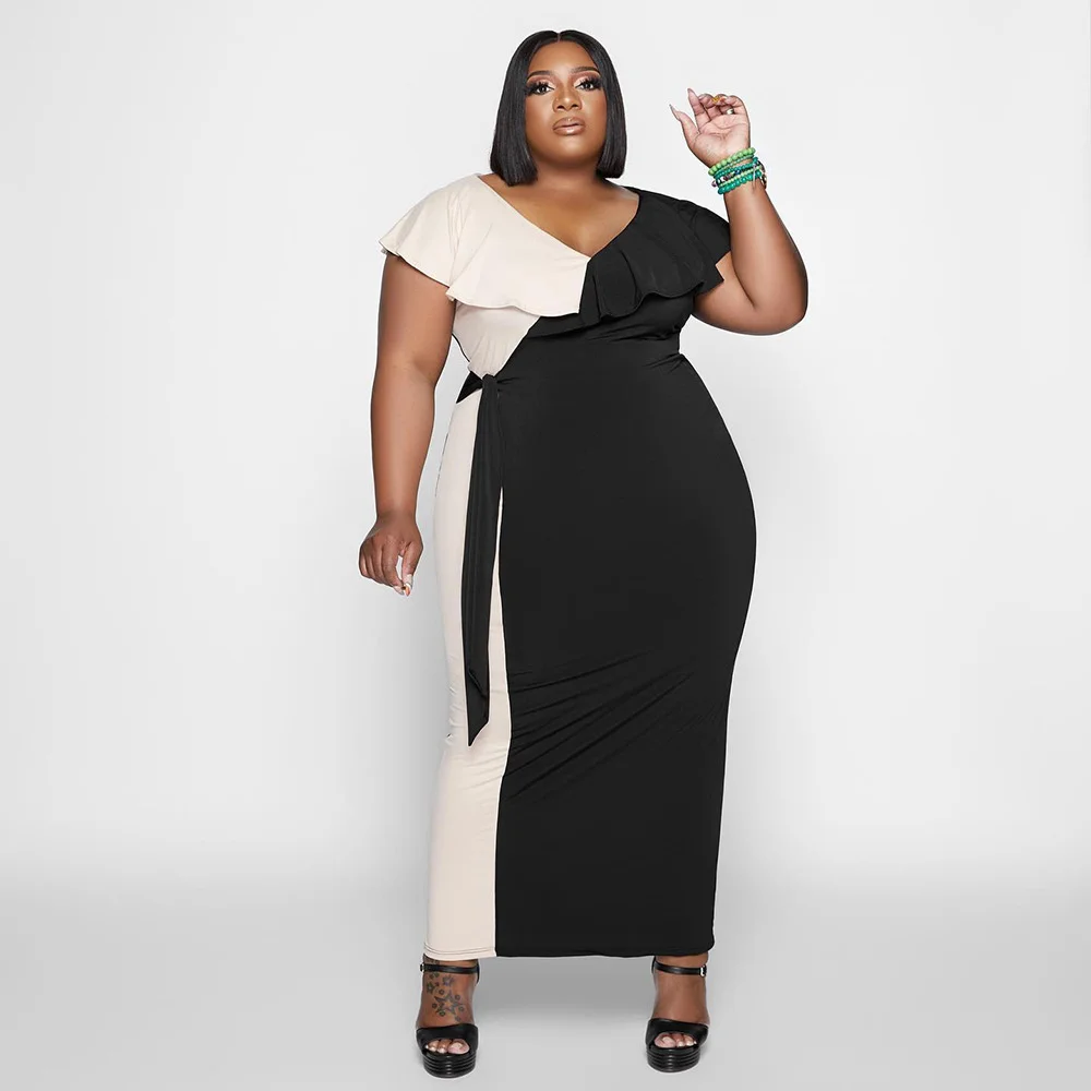 

Женское облегающее платье с V-образным вырезом и рюшами