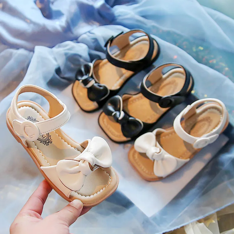 

2022 Children Summer Shoes Bow Knot Solid PU Anti Slip Kids Sandals Soft Sole Breathable Designer Flats Child Girls Sandals