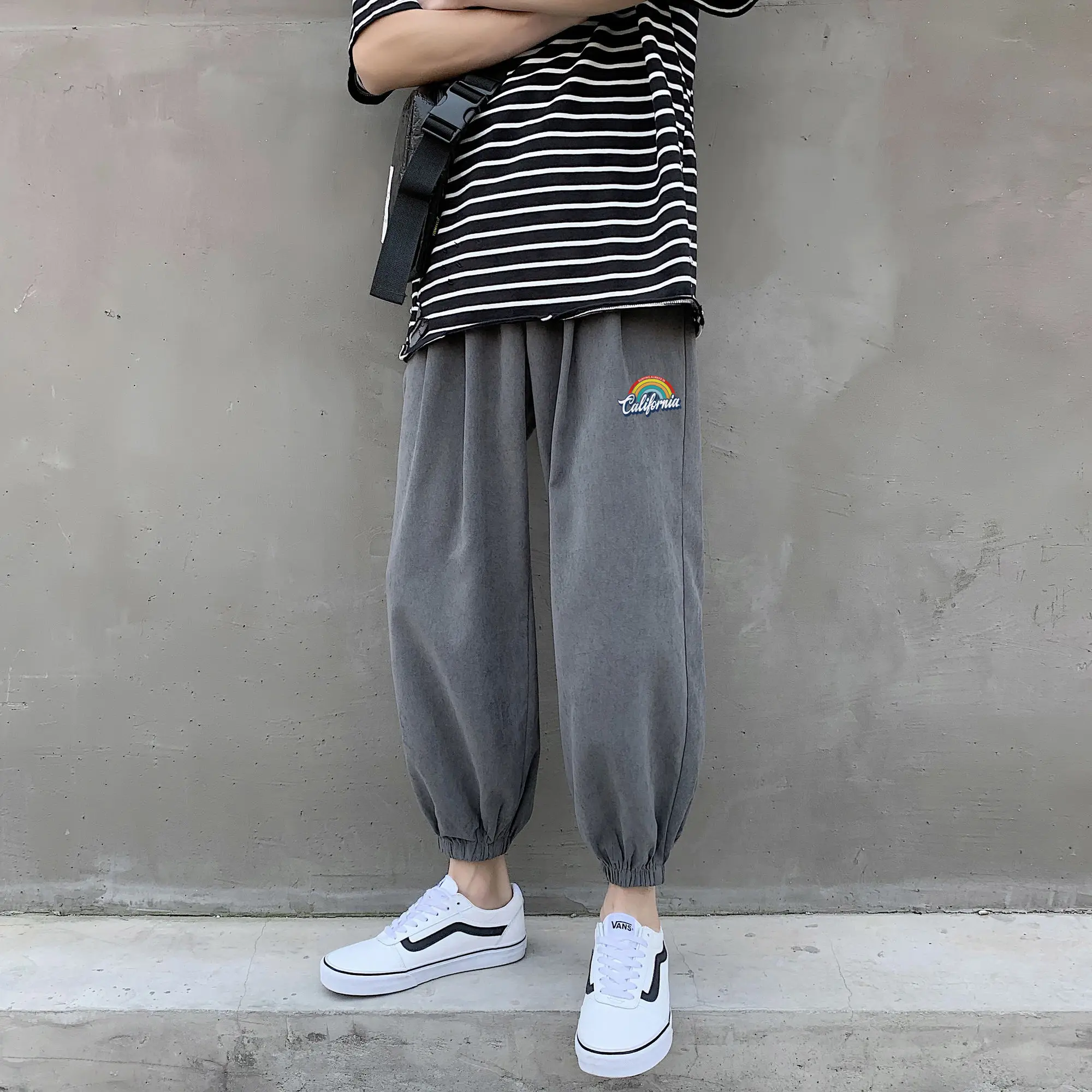 

Новинка 2023, корейский стиль, простые парные свободные спортивные штаны, леггинсы, широкие штаны, повседневные шаровары унисекс