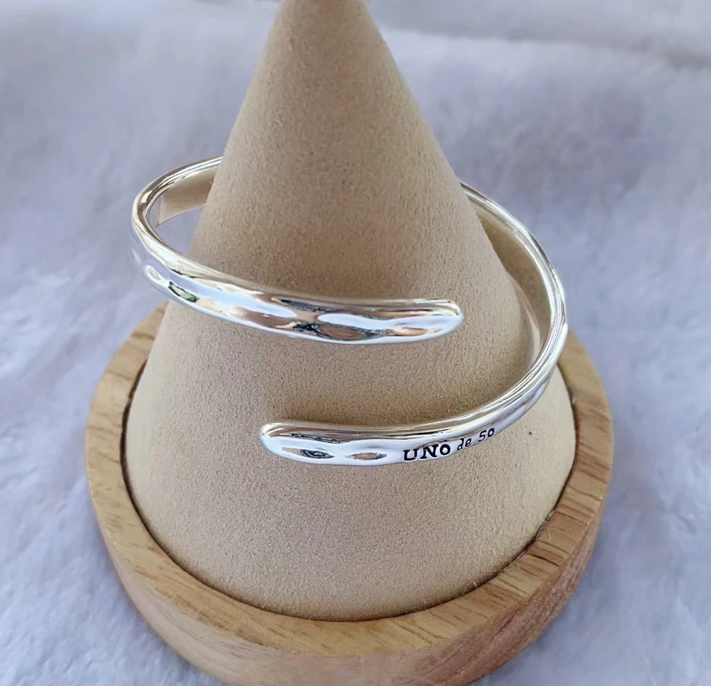 

2023 New UNOde50 Fashion Electroplated 925 Silver High Quality Bracelet Women's Romantic Holiday Gift