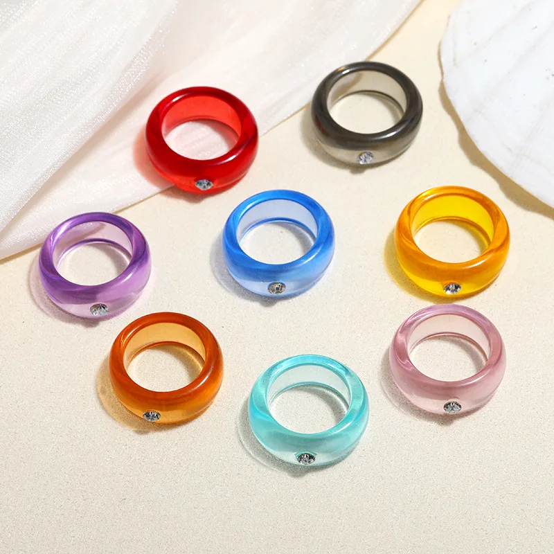 

Style Retro Acrylic Diamond Jelly Ring Niche Fashion Personality Design Resin Ring Promise Rings for Couples Alexandrite Ring
