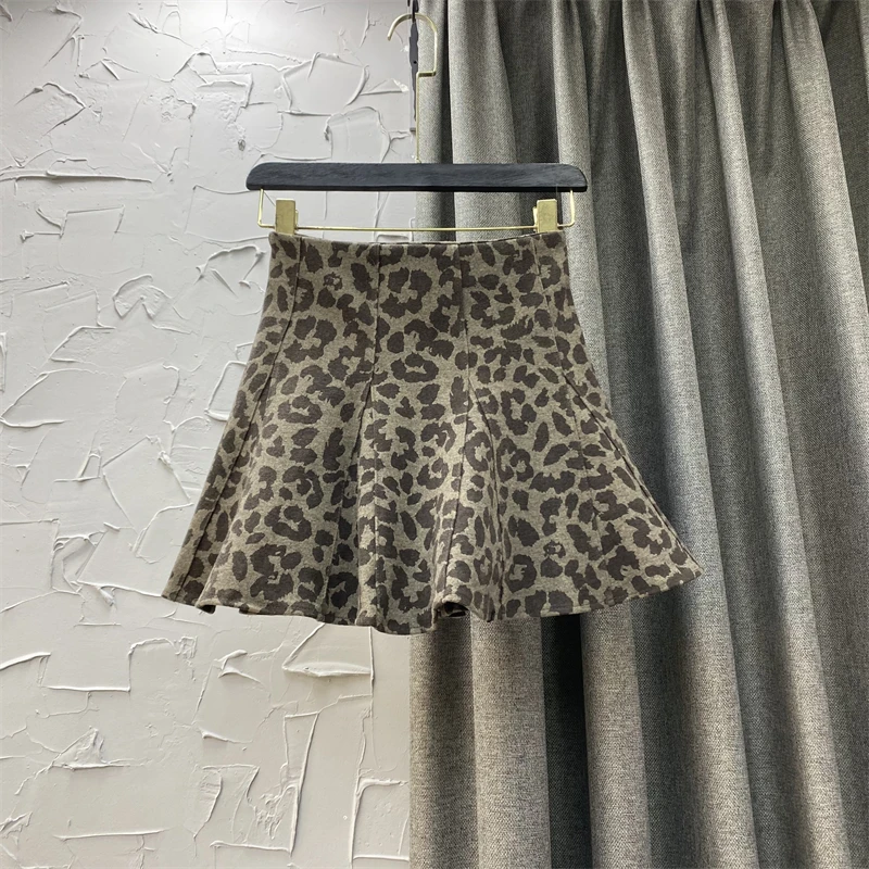 

Leopard Print Skirt Women's Autumn Winter Clothing 2022 New Korean Style High Waist Bottoming Skirt Sexy Lady Woolen Short Skirt