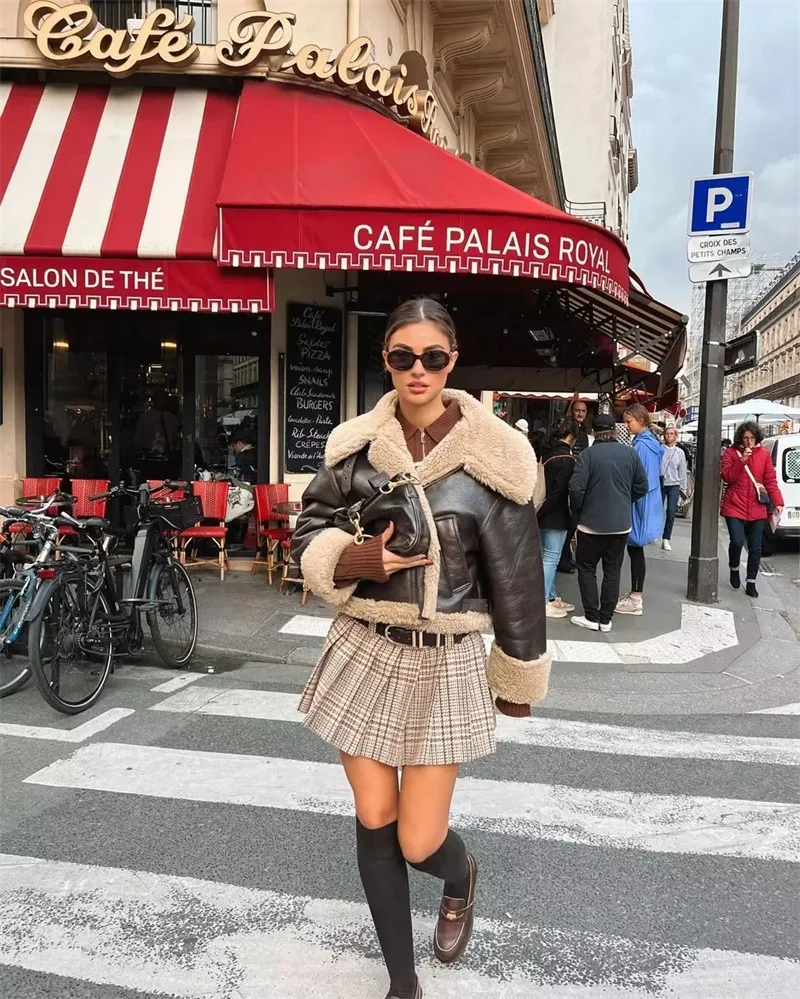 Women's clothing 2022 autumn new hot street fashion metal button lapel fleece jacket polyester PU fur patchwork coat