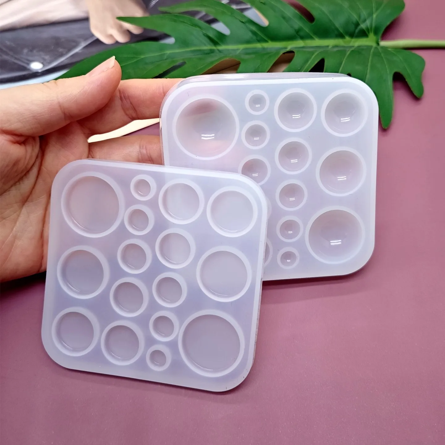 Фото Многоразмерная круглая силиконовая форма SNASAN для литья из смолы, купольных кабошонов, плоских подвесок, для изготовления украшений своими руками, для ожерелий и колец №2