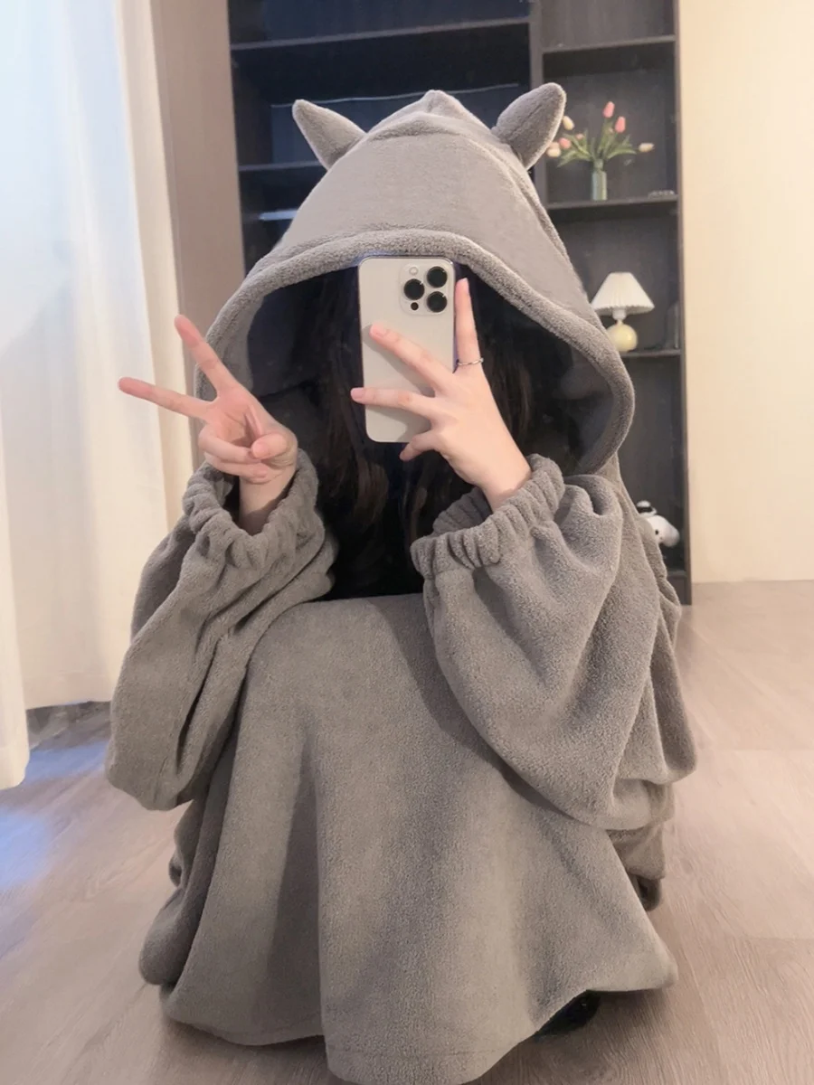 Японская мода милые пижамы из кораллового флиса с капюшоном маленького дьявола