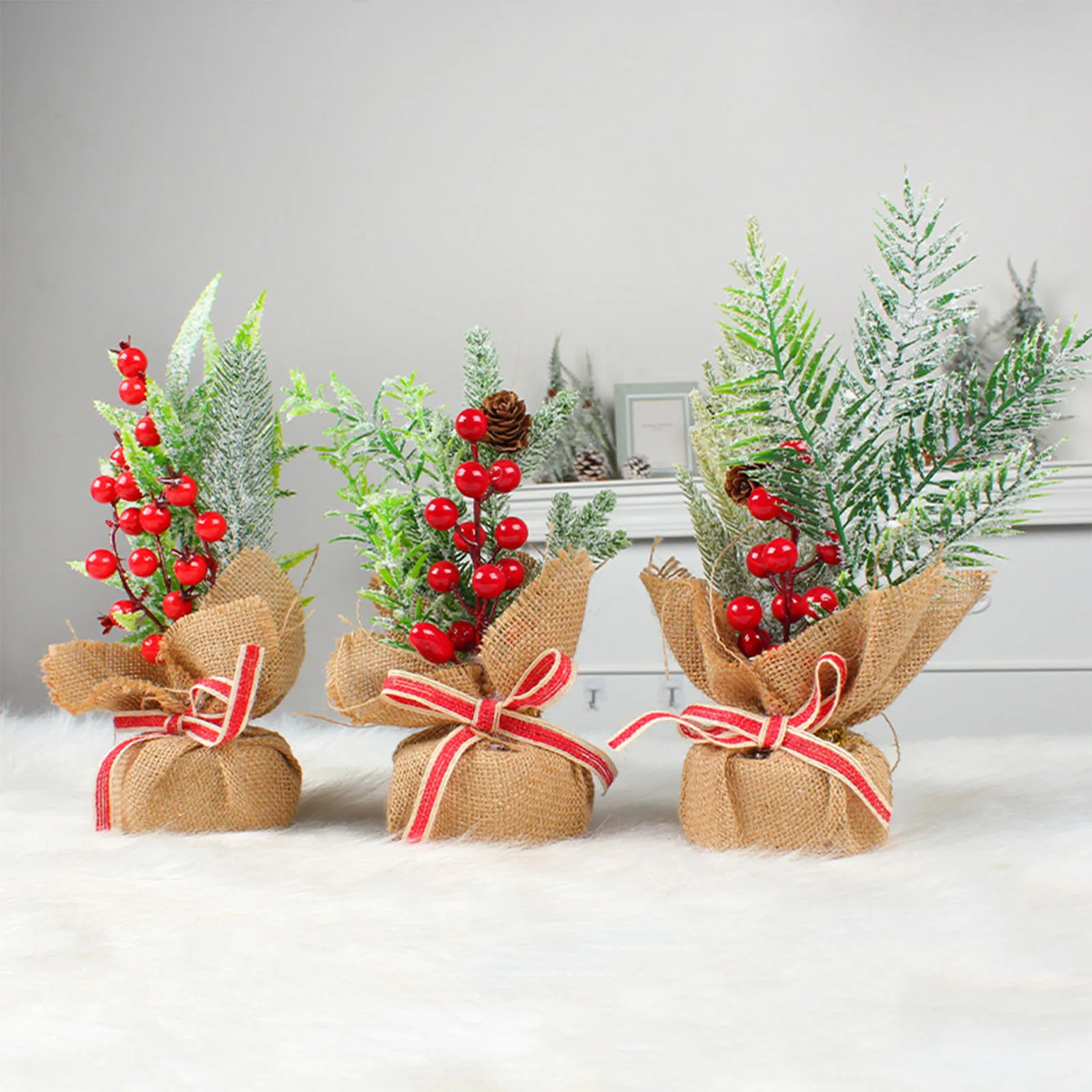 

Desk Miniature Mini Christmas Tree Small Artificial Landscape with pinecones, red berries for Christmas Crafts Tabletop Decor