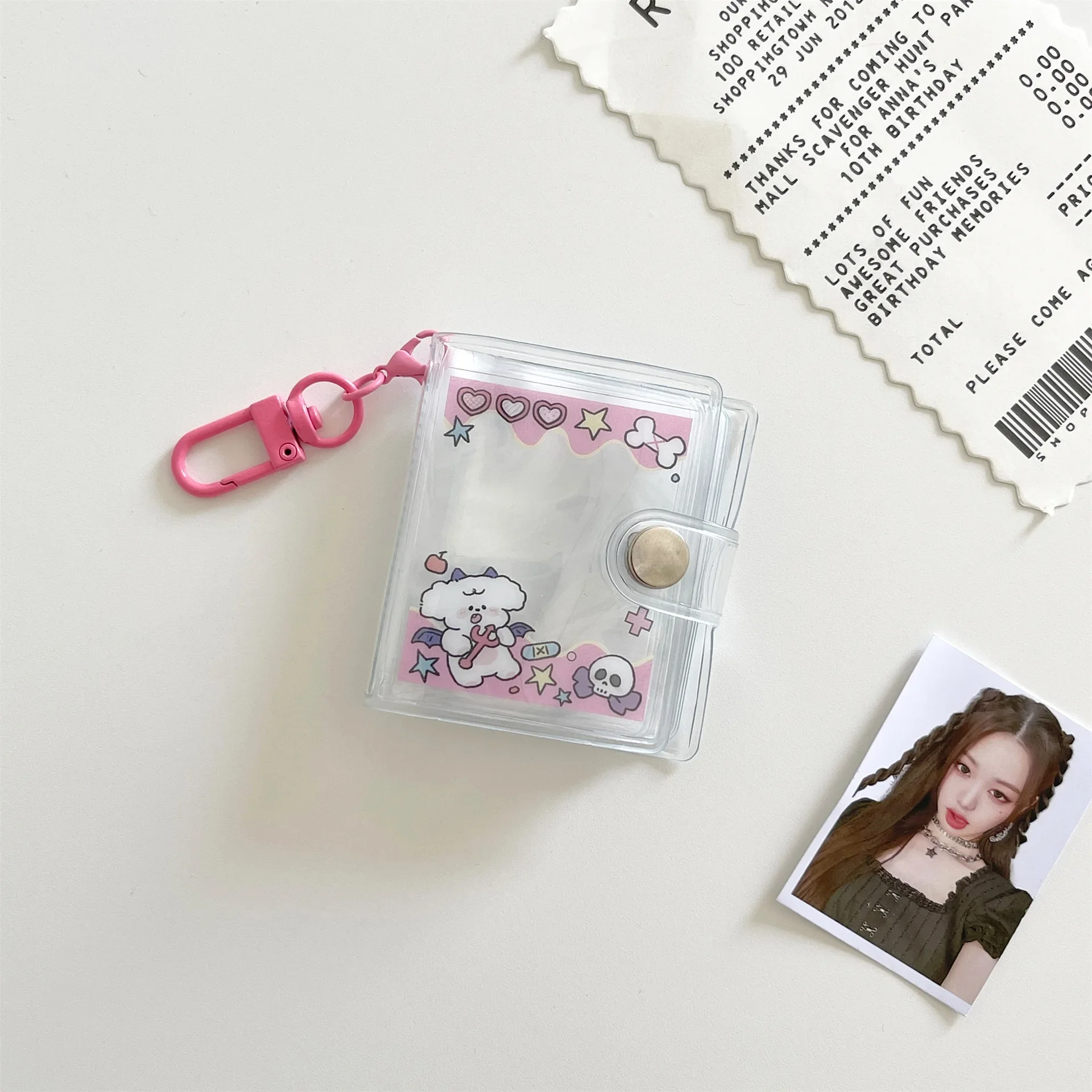 

Мини-фотоальбом-брелок из пластика