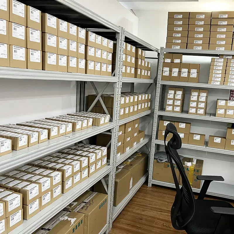 Оригинальный контроллер ПЛК CP2E-N40DR-D