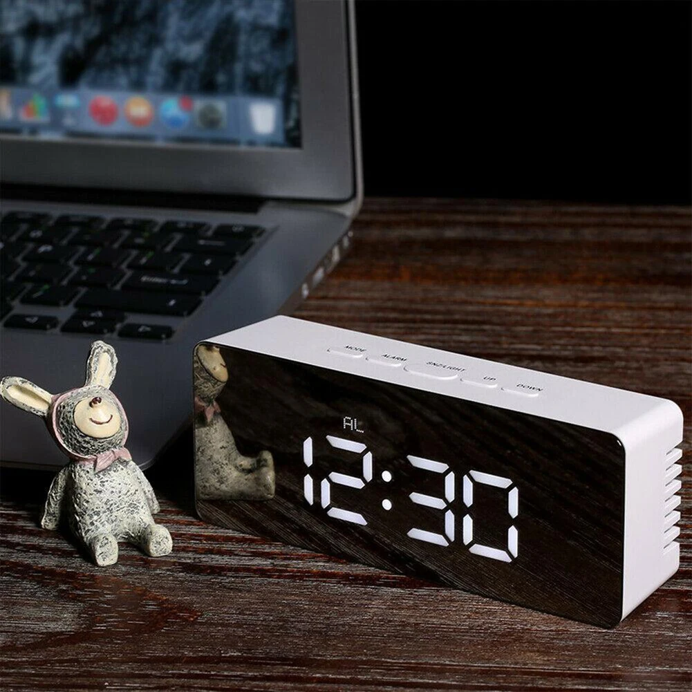 

1Pc Alarm Clock Usb Charging LED Mirror Display 12/24 Hours 5 Functional Buttons ABS Smart Alarm Clock For Bedroom Decorate