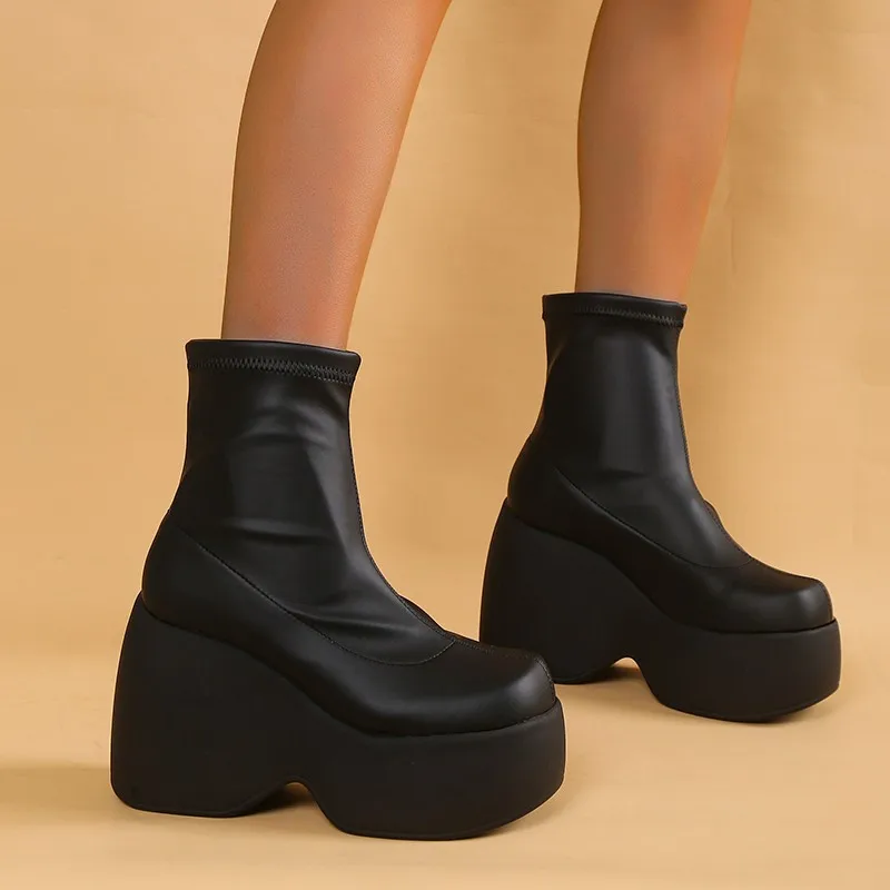 Thick soled slope heel beautiful women's short boots, medium high heel waterproof platform, thin elastic sponge boots