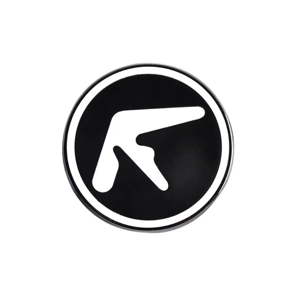 

Медная булавка Aphex Twin