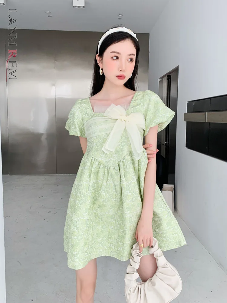 

LANMREM шикарные уникальные жаккардовые милые платья, зеленые платья с рукавами-пузырьками и бантом, с квадратным воротником, женские милые ле...