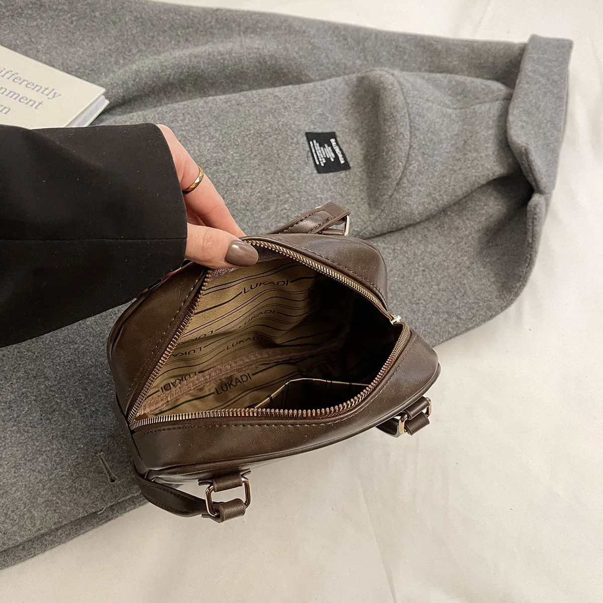 Простая повседневная универсальная женская сумка для хранения на одно плечо из