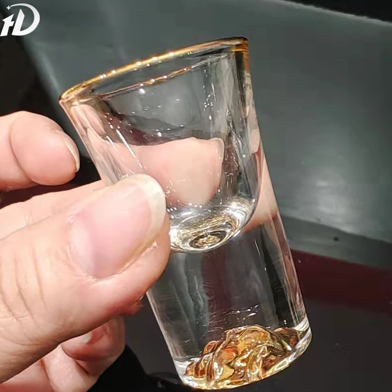 

Бессвинцовая цилиндрическая чаша Jinshan Baijiu a из золотого слитка, стекло для китайских алкогольных напитков