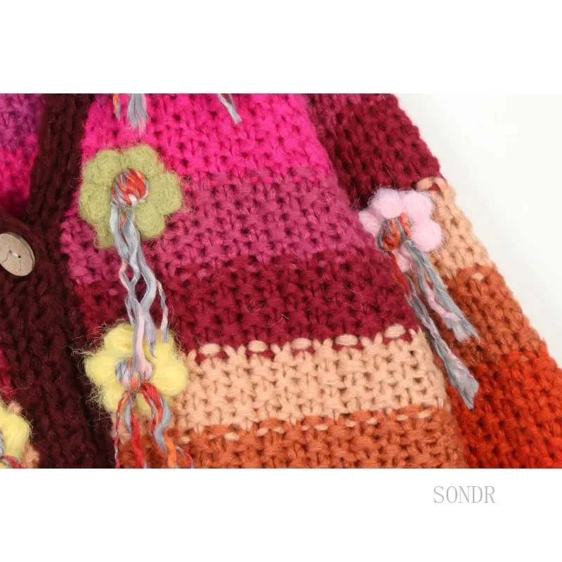 Женский вязаный кардиган SONDR акрил с цветами