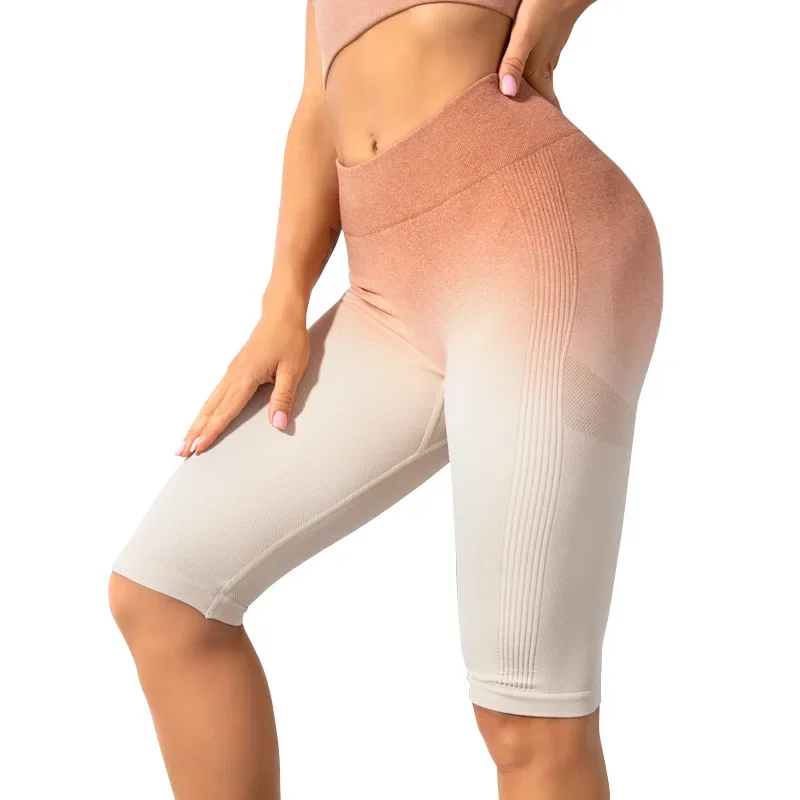 Женские бесшовные шорты для занятий йогой и фитнесом