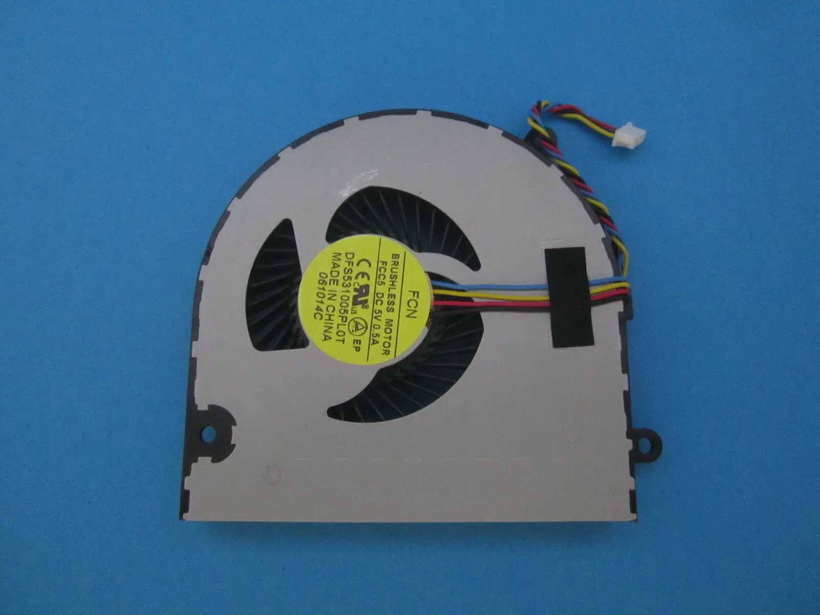 

New Original Laptop CPU Cooling Fan For LENOVO IDEAPAD G700 G700A G700AT G710 G710A Cooler AB07505HX110B00 DFS531005PL0T FCC5