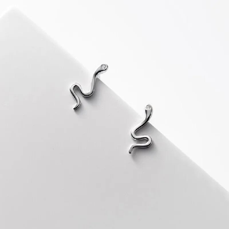 

925 Sterling Silver Zircon Snake Shape Stud Earrings Women Luxury Temperament Wedding Party Jewelry Gift eh020