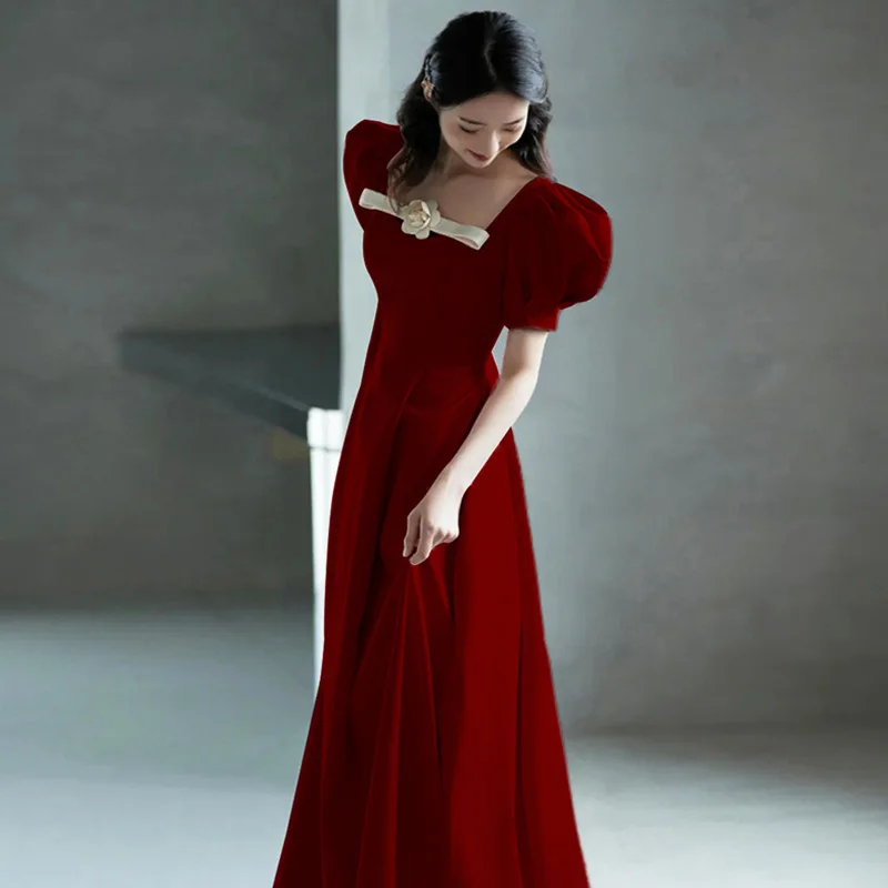 Женское свадебное платье с квадратным вырезом бордовое длинное для выпускного