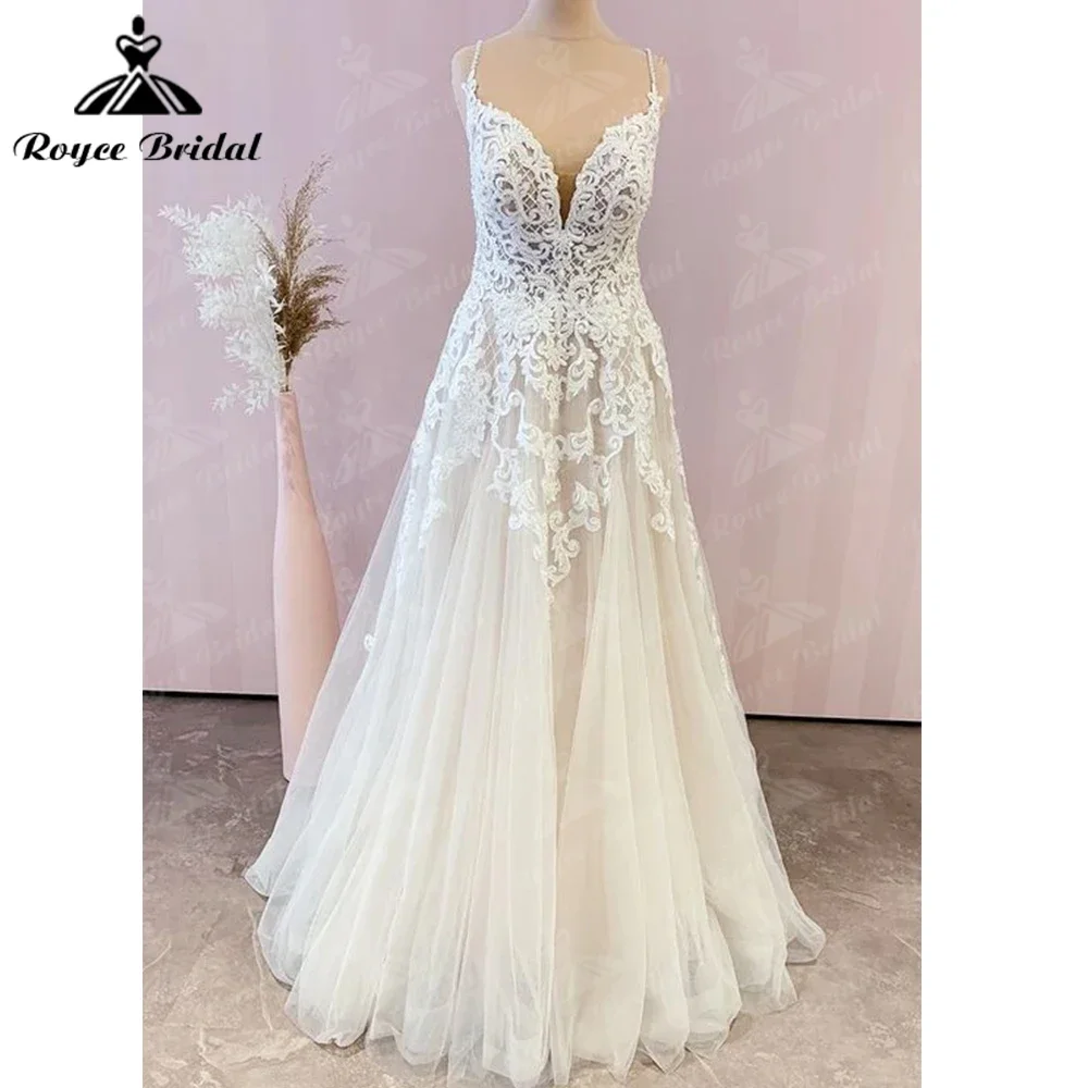 Потрясающее длинное трапециевидное свадебное платье на тонких бретельках с