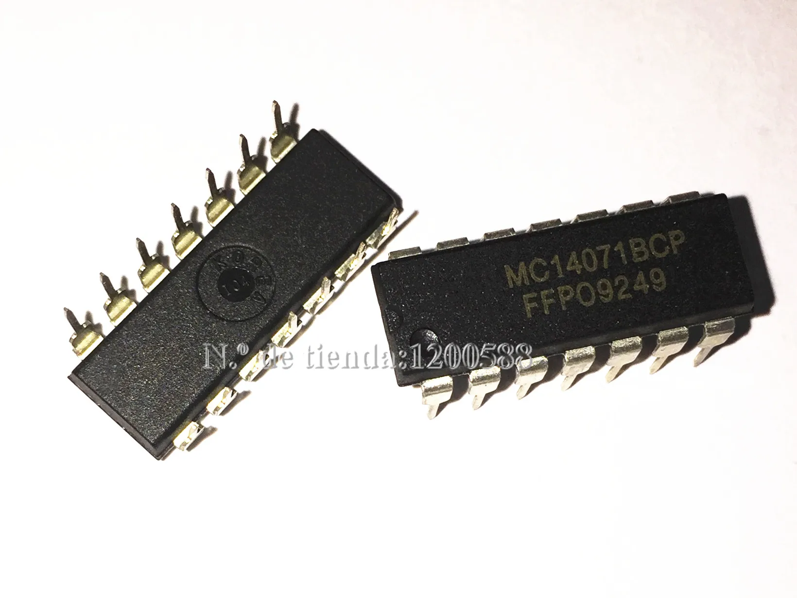 

8PCS MC14071BCP MC14071 14071BCP DIP-14
