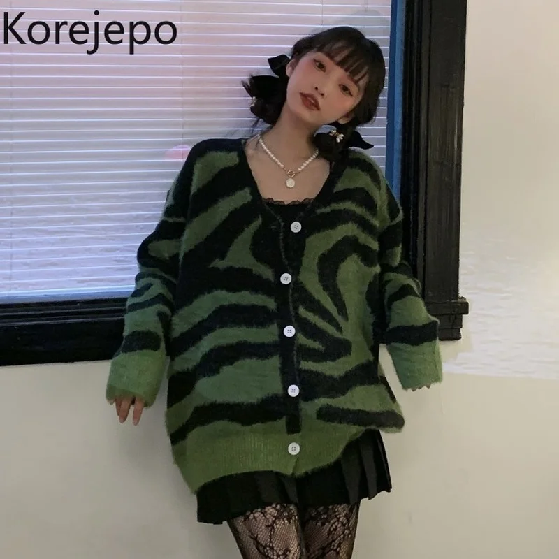 

Korejepo Women Sweater 2021 Autumn Korean Chic Retro Zebra Pattern Sweater Coat V-neck Loose Outer Wear Mid-length Cardigan Tops