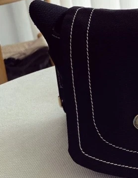 

2022 Popular Women Black Canvas Bag All-match Wholesale White Shoulder Bag
