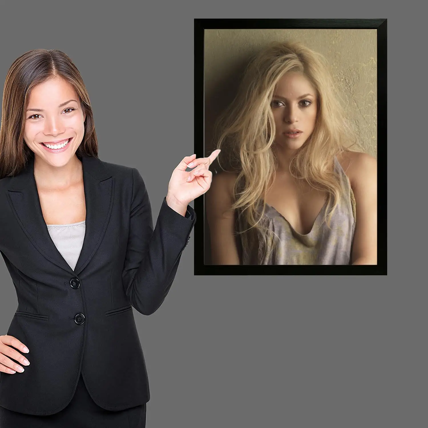 Печать на холсте &quotШакира&quot классический стиль