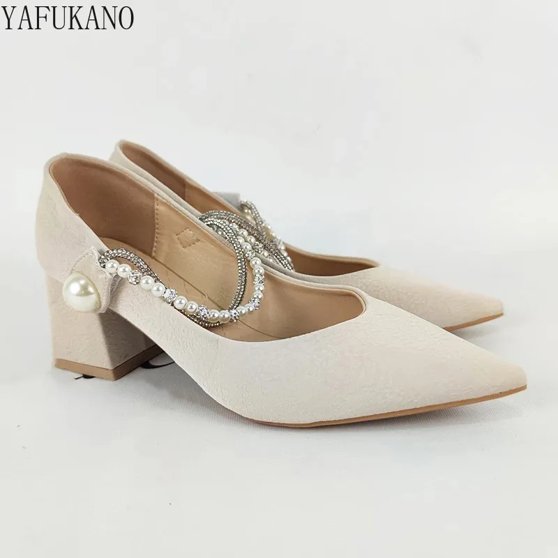 

Hook Loop Big Pearl High Heels Pumps Women Bling Crystal Chain Decor Chunky Heel Mary Jane Shoes Pointed Toe Moccasins Shoes