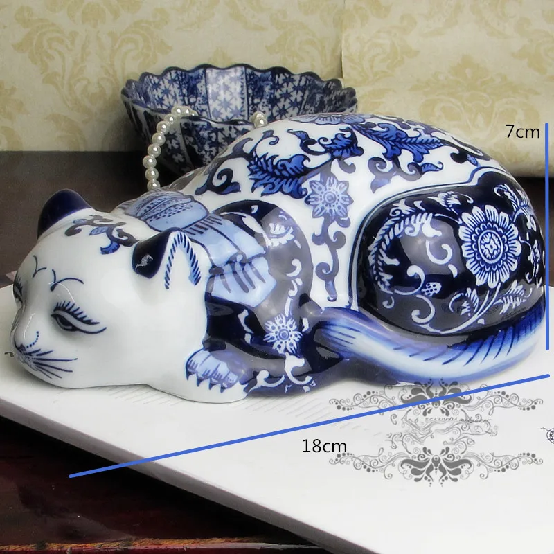 

Китайская фарфоровая статуэтка животного