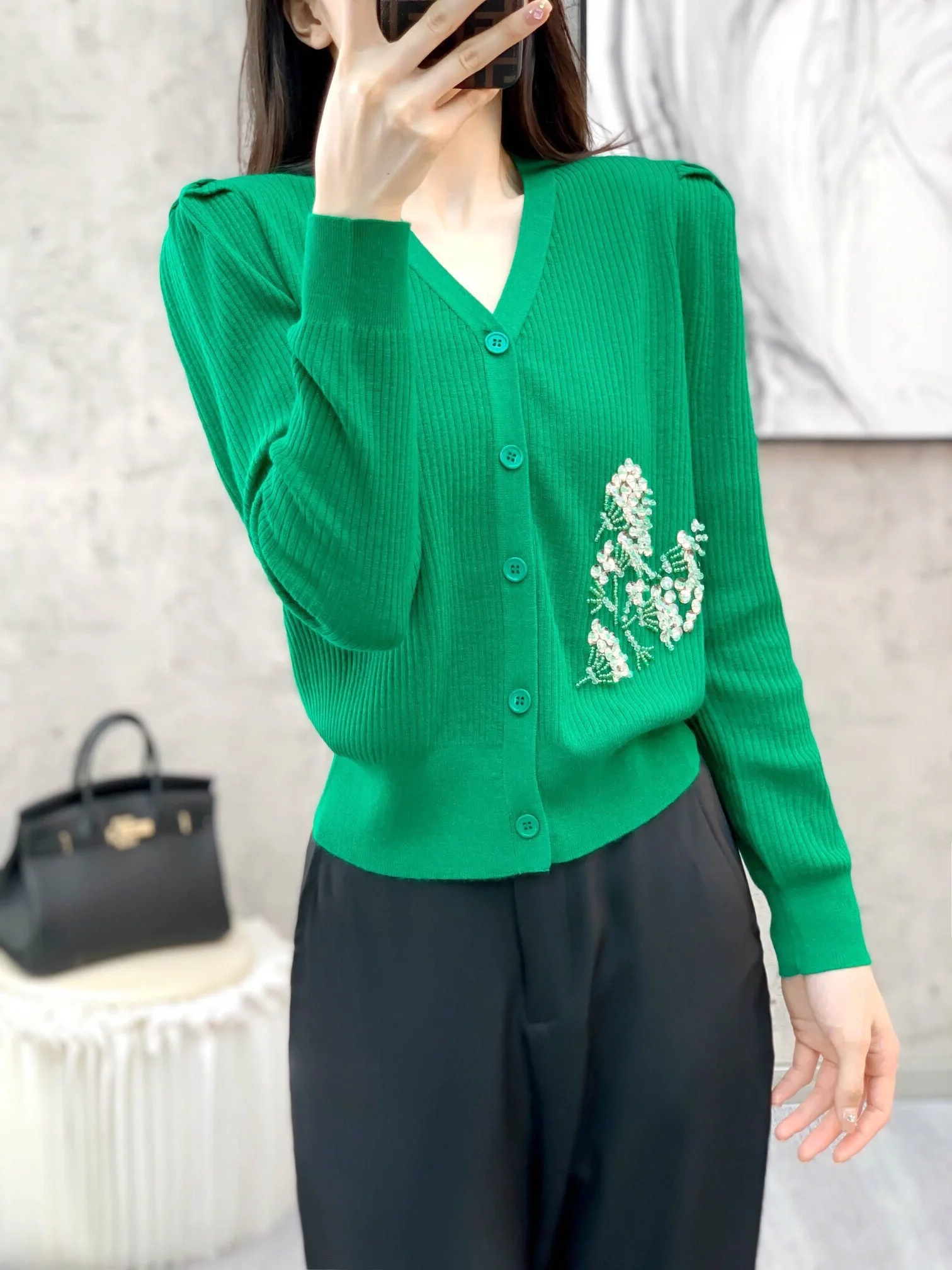 Winter And 2023 New Autumn Women's ClothingWool Handmade Embroidered Beads Bright Silk Cardigan 1014