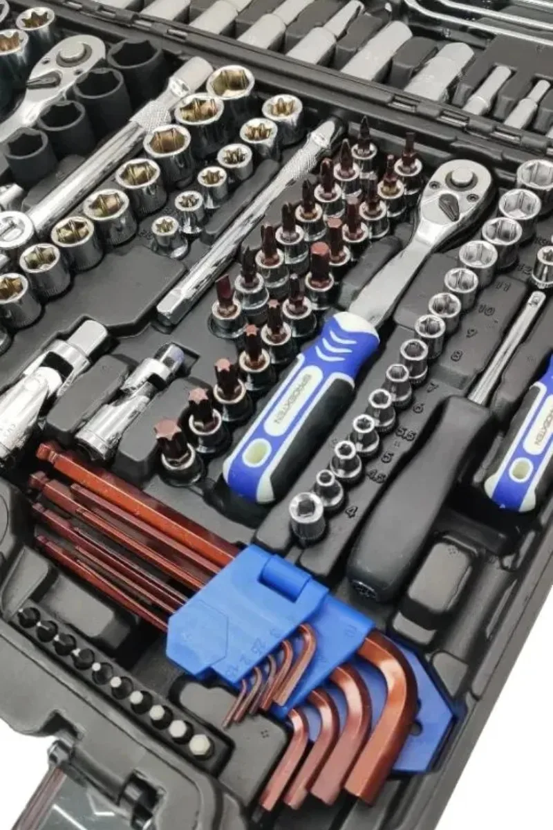 Набор профессиональных инструментов SPACEXTEN 151 предмет в кейсе