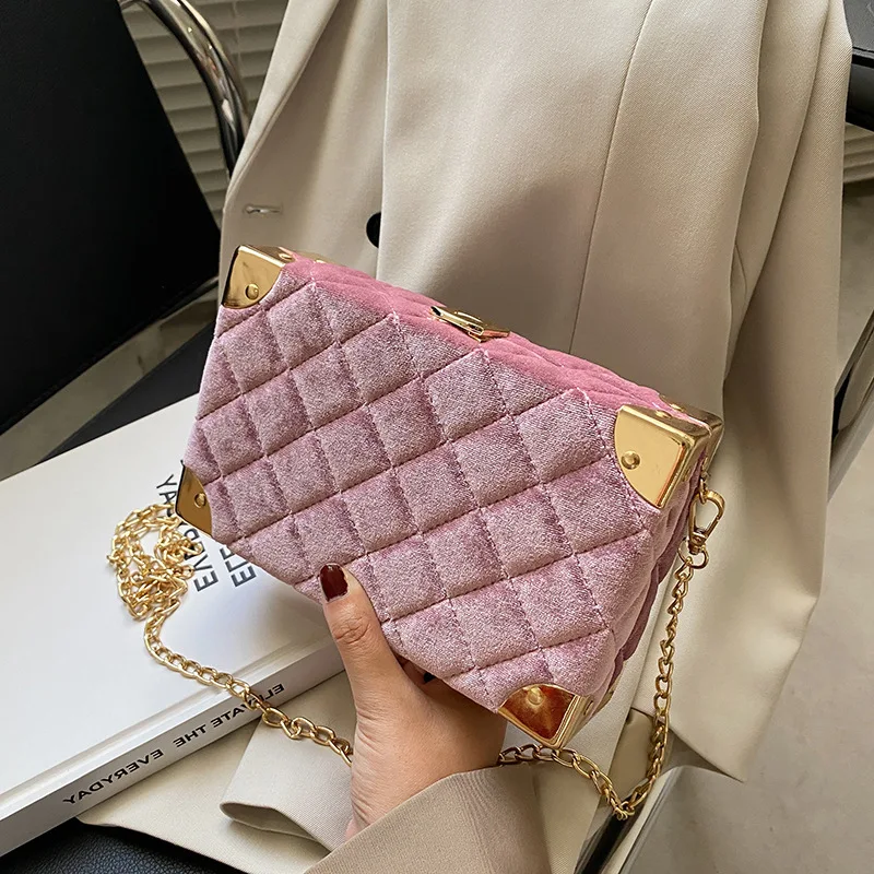 

Spring New Style Women's Bag Golden Velvet Small Square Bags Lingge Chain Embroidery Women's Bag Classic Small Bags