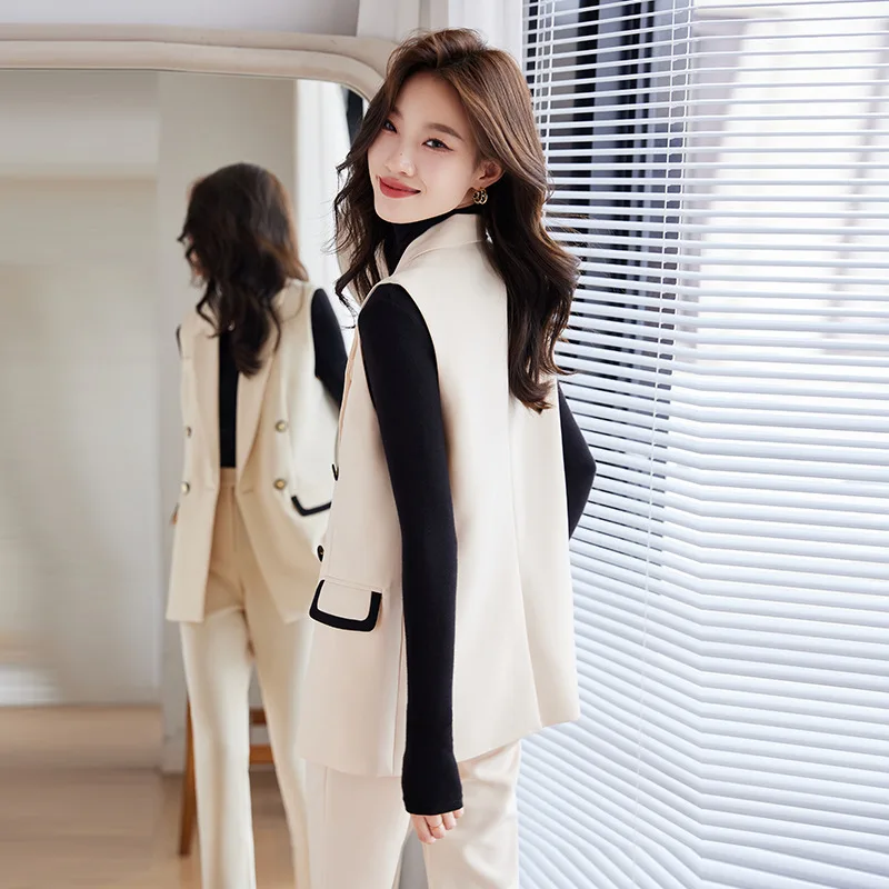 Женский костюм из двух предметов жилет и леггинсы в французском стиле осень