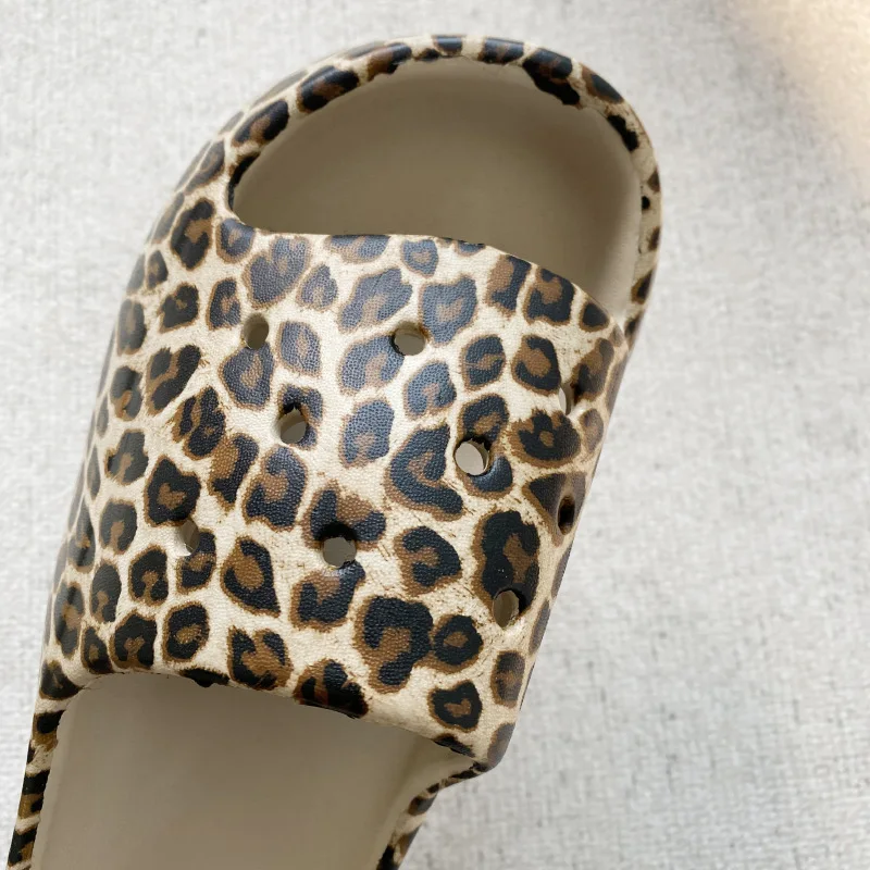 Leopard Stylish Women Shoes EVA Platform Cloud Slippers INS Hot Thick Sole Platform Beach Clogs Ladies Girls Breathable Slides