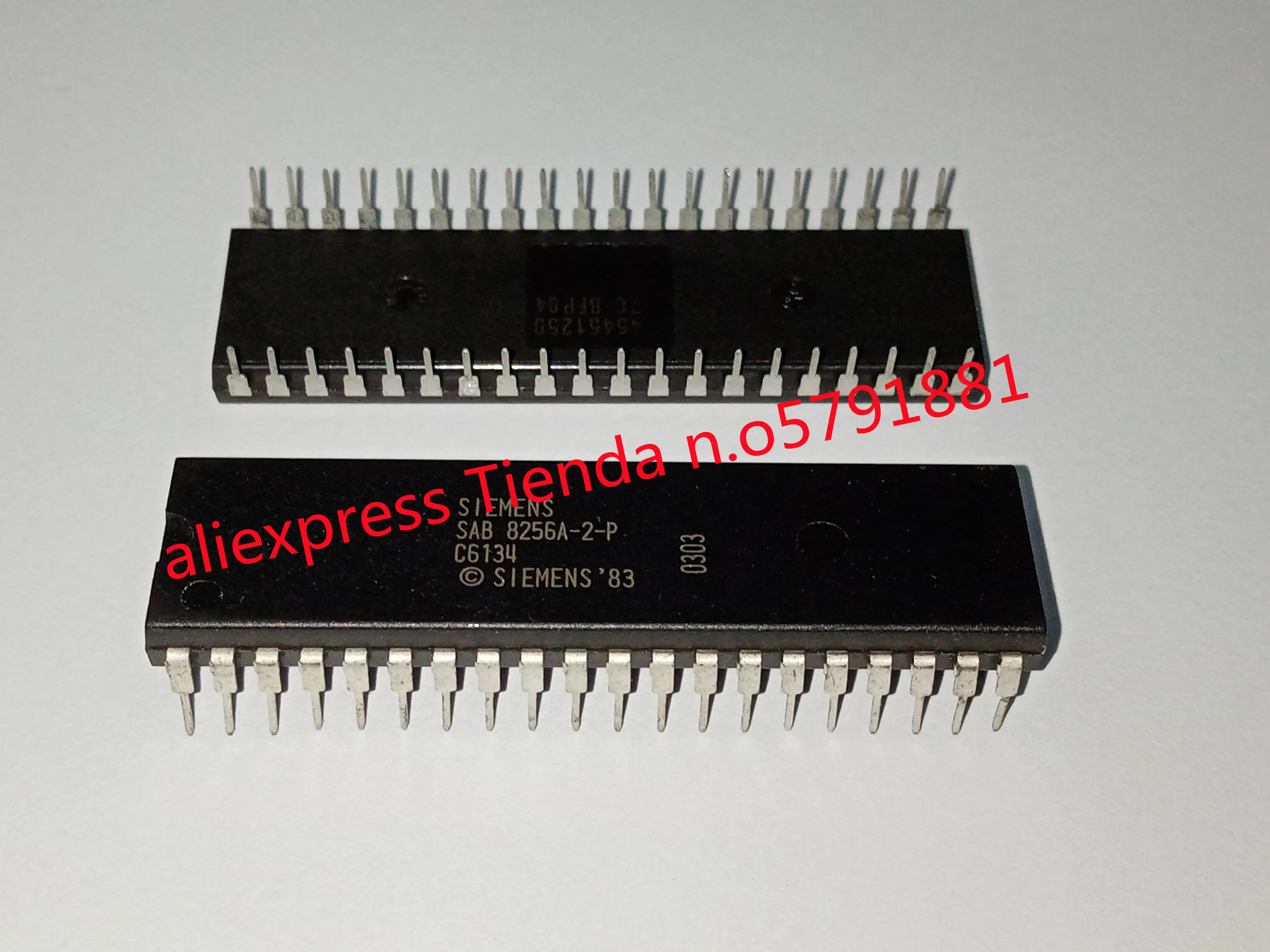 

SAB8256A-2-P SAB8256A абсолютно новый импортный 100% оригинал