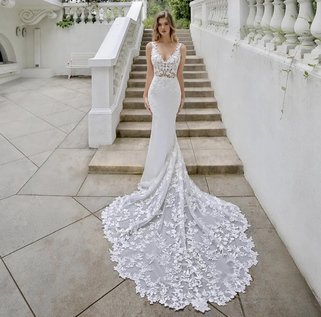 

Roseca Ye Sleeveless Appliques Mermaid Wedding Gowns Modern Fashion V Neck Trumpet Bridal Dresses 2023 Wedding Dress With Trian