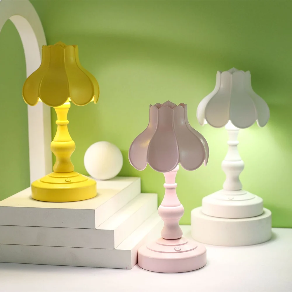 

Ins Style Mini Led Night Light Nostalgic Retro Charging Table Lamp Bedroom Desk Decoration Bedside Neon Sign for Room Girls Gift