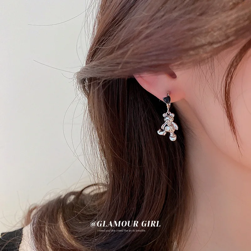 

Unique Design Metallic Bear Long Dangle Earrings for Women Silver Color Alloy C Shape Cartoon Animal Hanging Earring Oorbellen