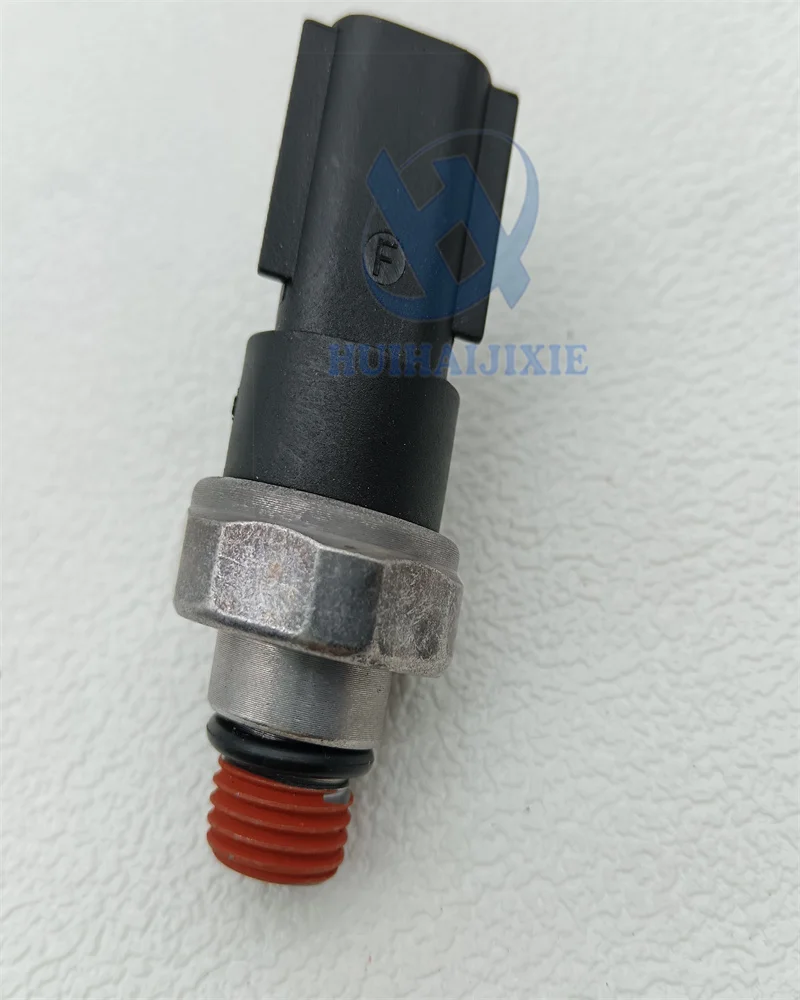 Фото Высококачественный электрический датчик давления (датчик-выключатель) для экскаваторов Komatsu PC200-8, PC300-8, номер детали 6744-81-4010 №2