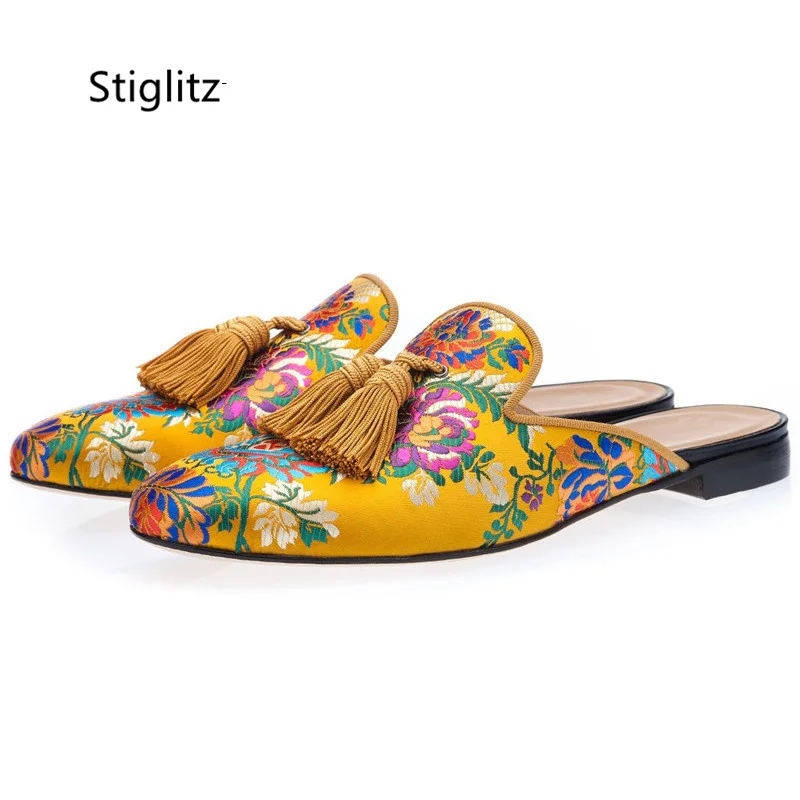 

Embroidery Flat Slippers for Men Yellow Tasel Casual Men 's Half Shoes Mules Fashion Designer Totem Comfort Outside Flip Flops