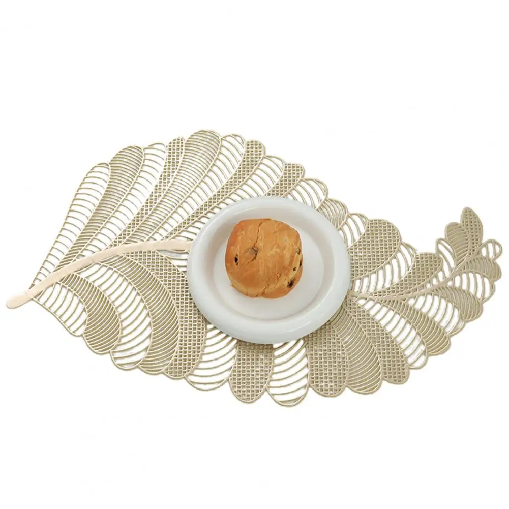 

Trendy Placemat Hollow Leaf Shape PVC Stain Resistant Dining Table Mat Lightweight Dining Placemat Restaurant Supplies