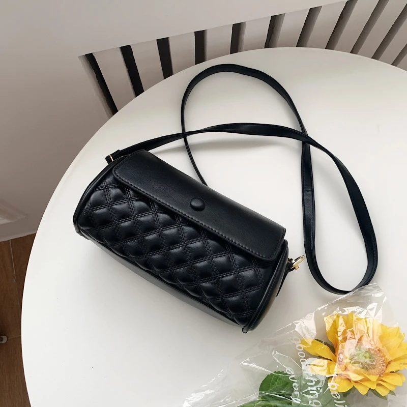 

High Quality Ladies Handbags Boston Shoulder Bag Fashion Messenger Bag Understated Style Women's Bags Purses Round Cosmetic Bag