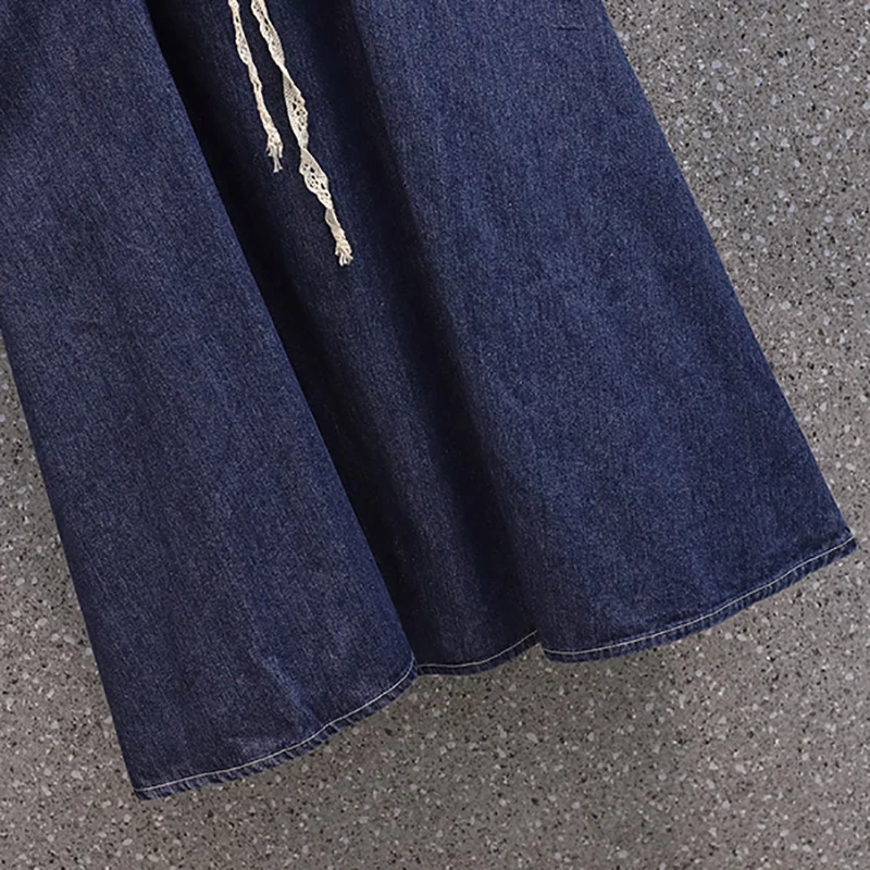 Женское джинсовое мини-платье с рукавами-фонариками и квадратным вырезом